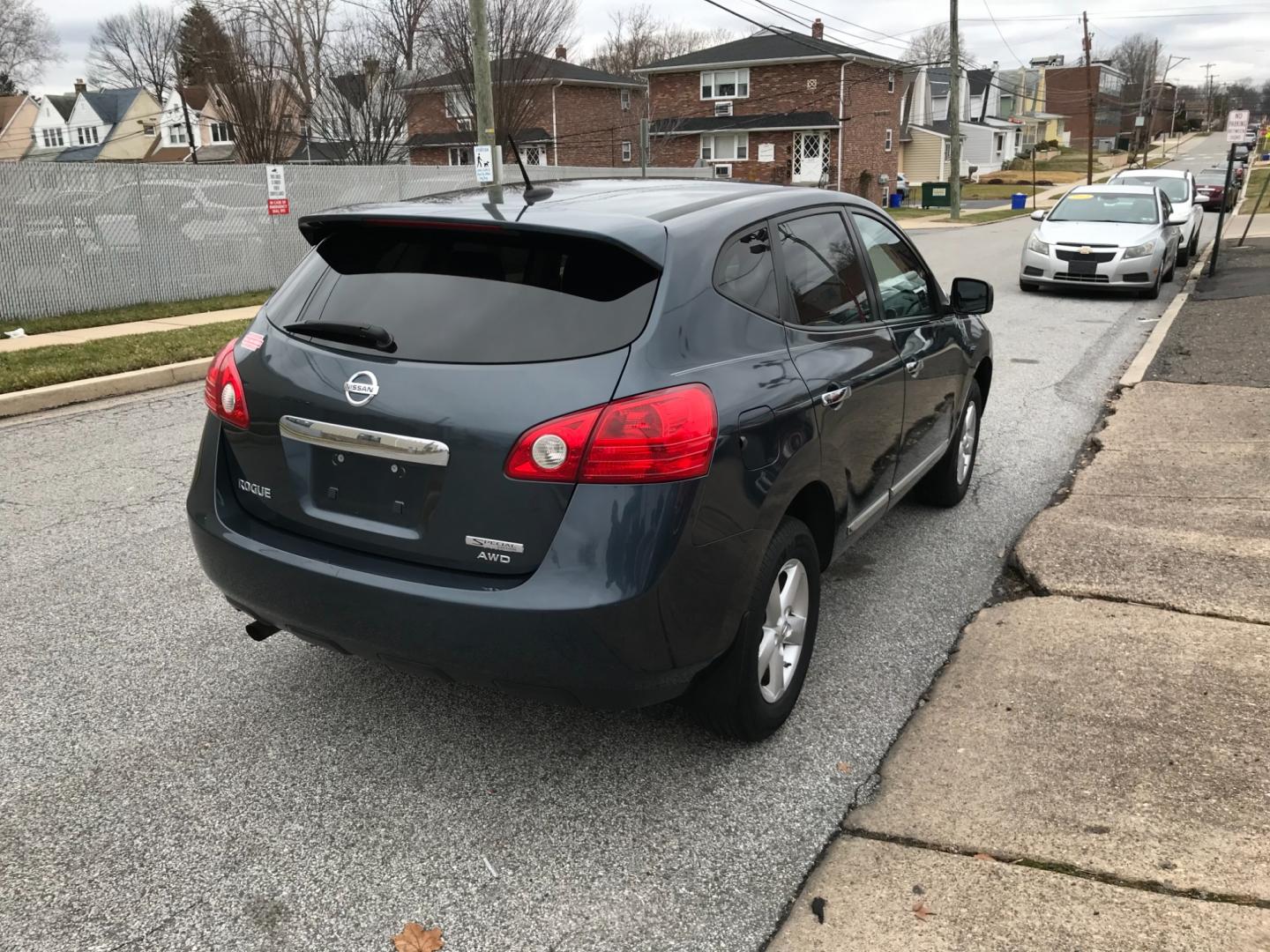 2013 Blue /Gray Nissan Rogue S (JN8AS5MVXDW) with an 2.5 V4 engine, Automatic transmission, located at 577 Chester Pike, Prospect Park, PA, 19076, (610) 237-1015, 39.886154, -75.302338 - Photo#4